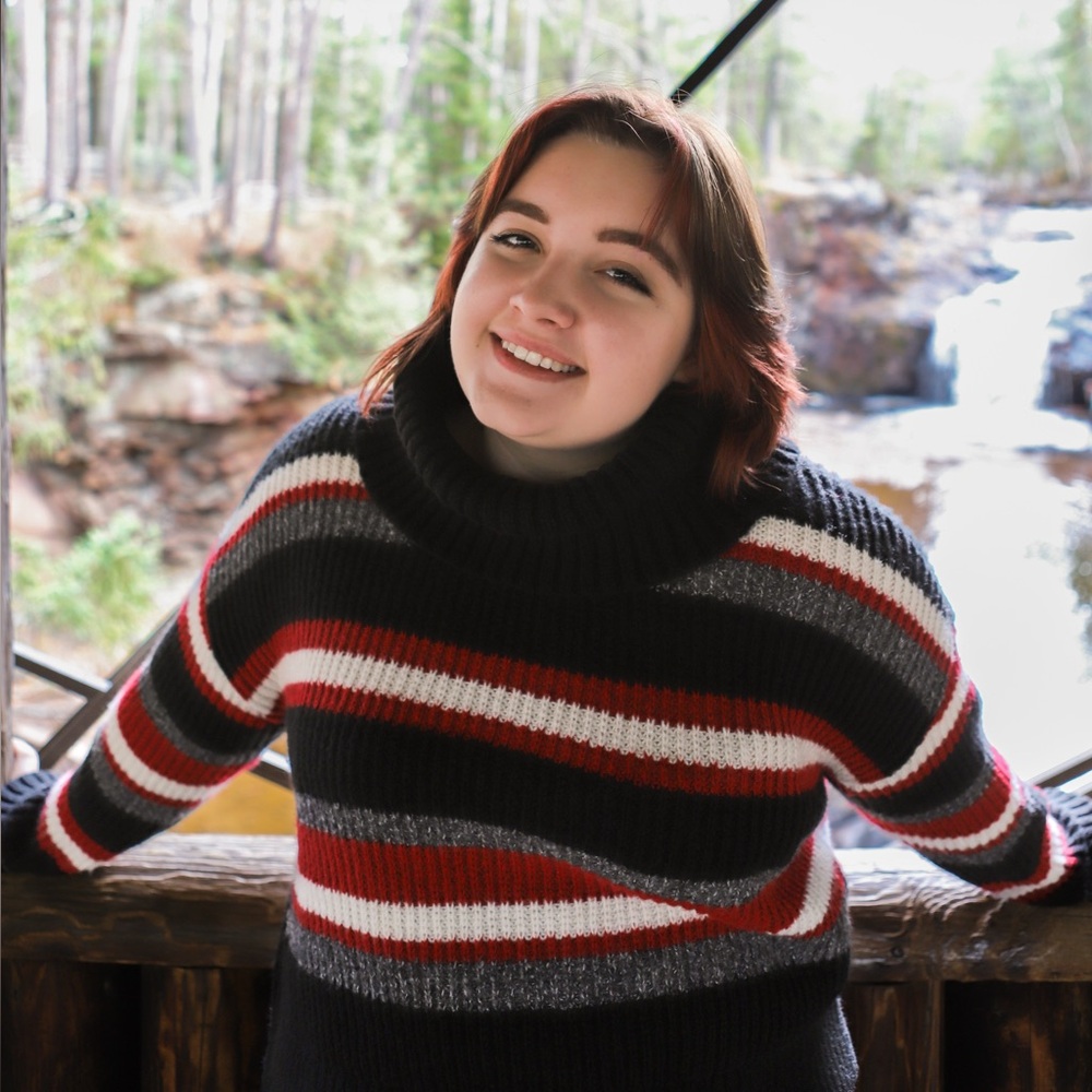 Meet your Posher, Olivia